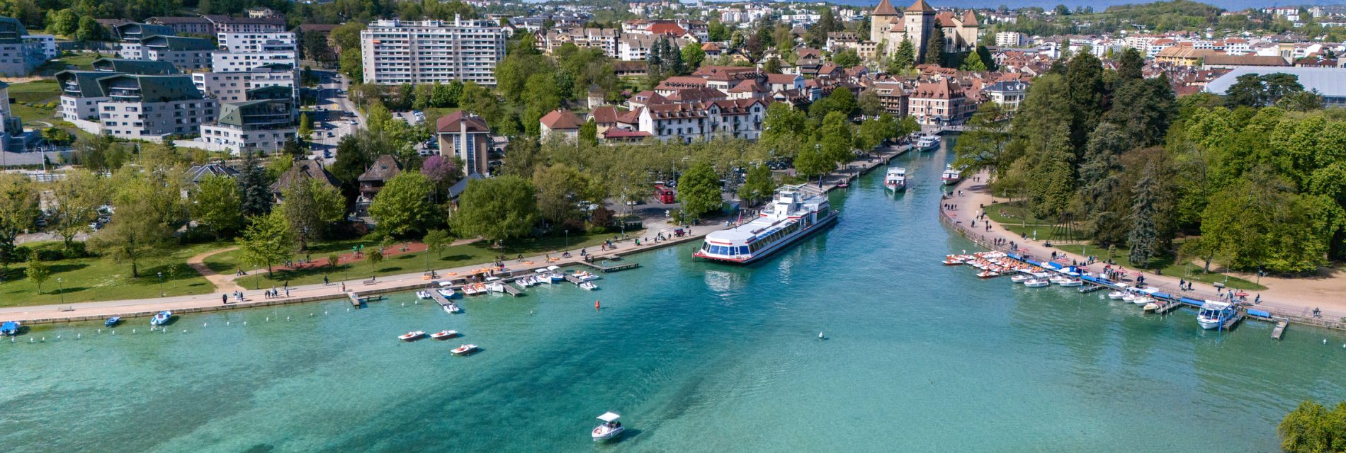 Vitrier Annecy - Vue aérienne du lac d'Annecy
